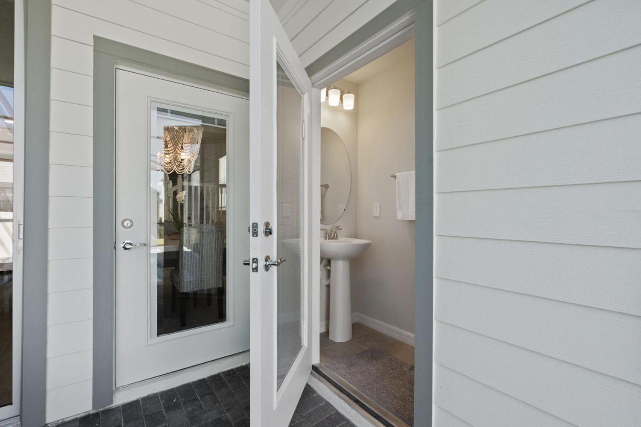 New To Market New Construction 5 Bed Retreat In World Famous Windsor Island Davenport Kültér fotó