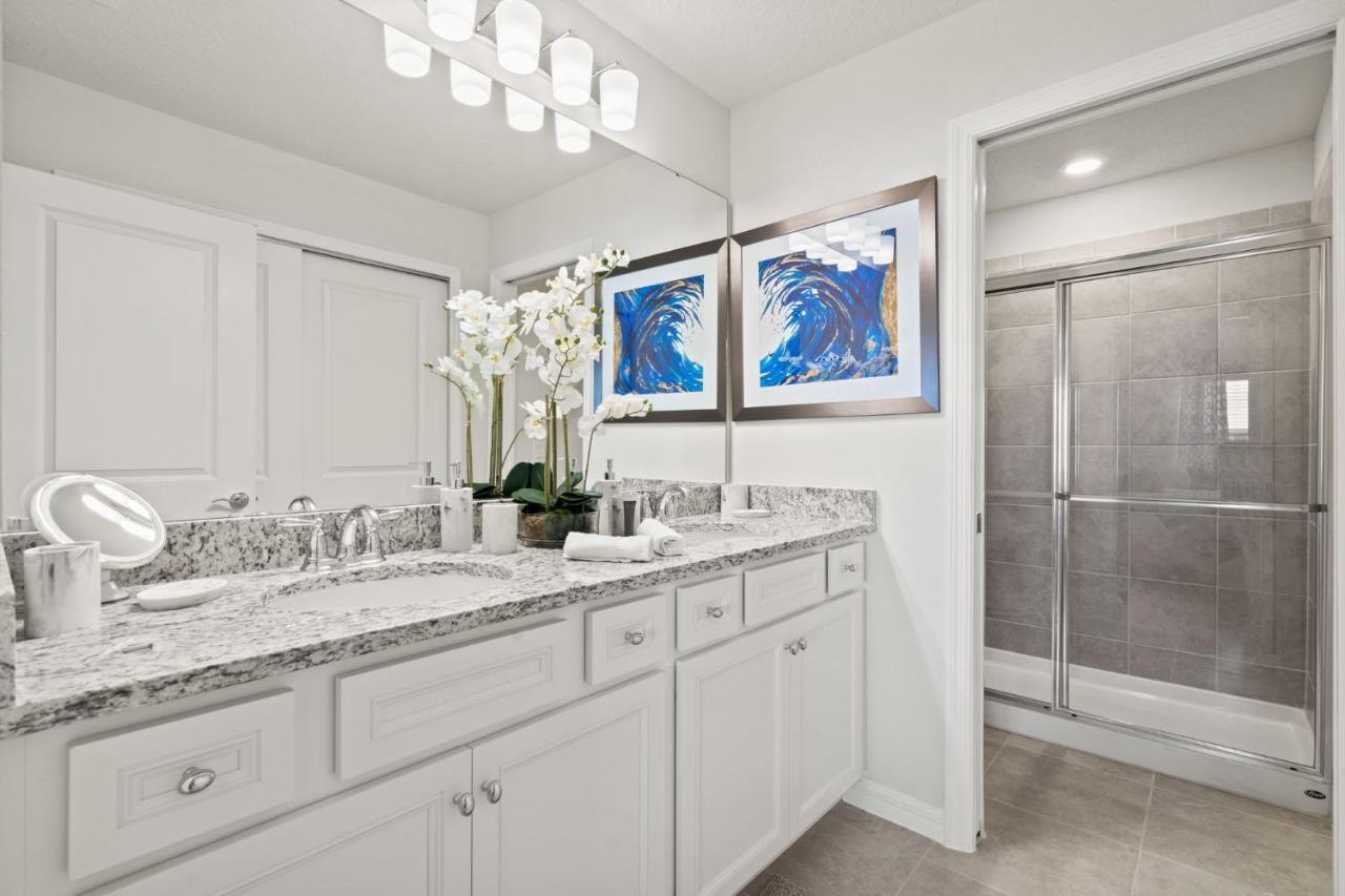 New To Market New Construction 5 Bed Retreat In World Famous Windsor Island Davenport Kültér fotó